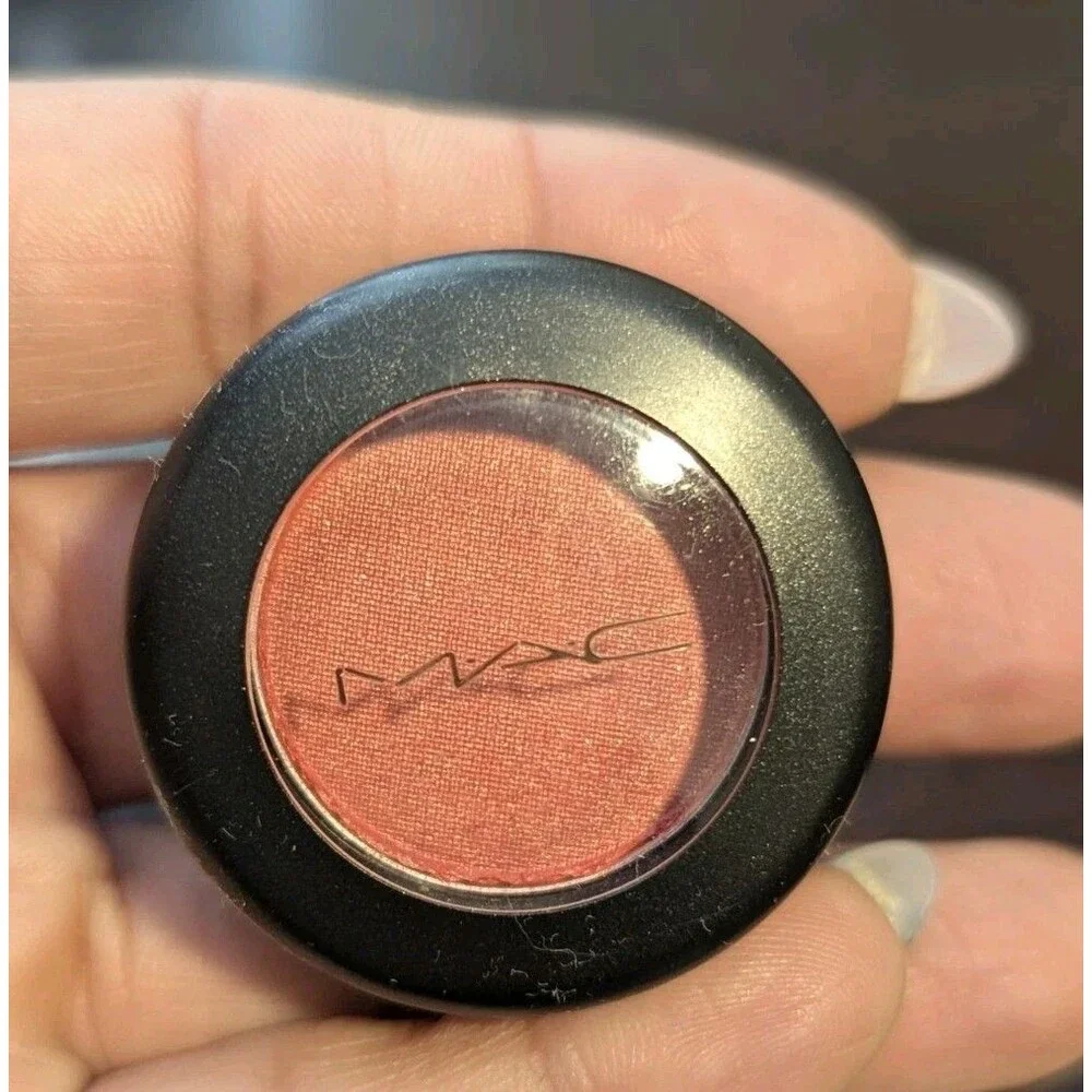 NEW MAC Eye Shadow in See Stars Frost Full Size New in Box 0.05 US oz